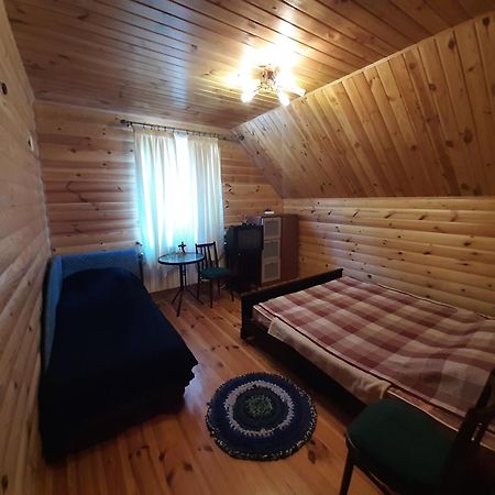 Садиба Орисин Явір Orysyn Yavir Guest House Svitjaz Rom bilde