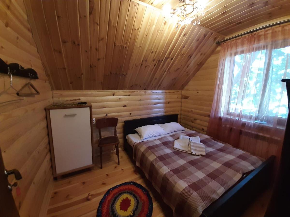 Садиба Орисин Явір Orysyn Yavir Guest House Svitjaz Eksteriør bilde