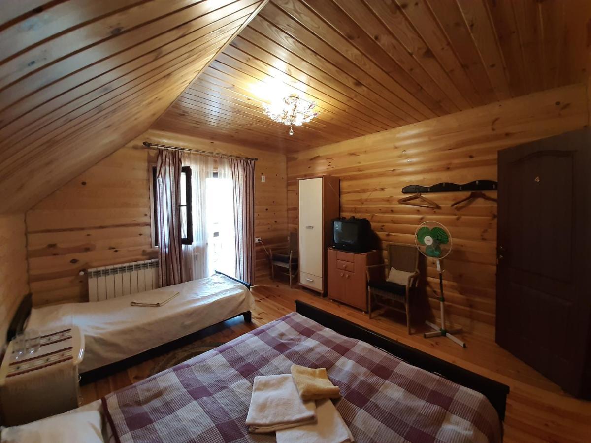 Садиба Орисин Явір Orysyn Yavir Guest House Svitjaz Eksteriør bilde
